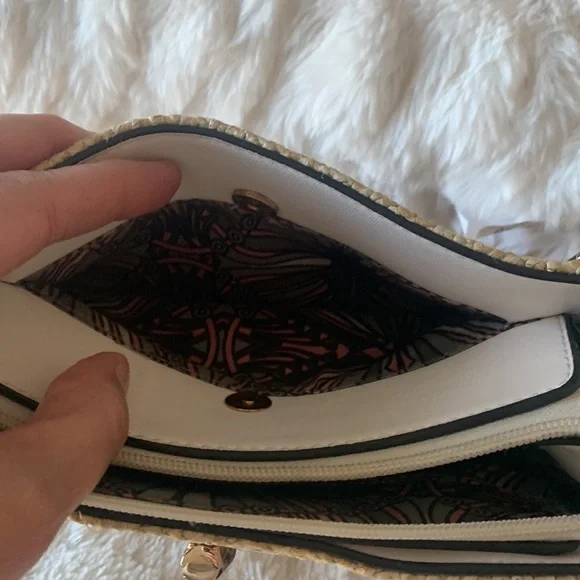 Sondra Roberts Squared straw and white leather handbag EUC - Picture 6 of 9